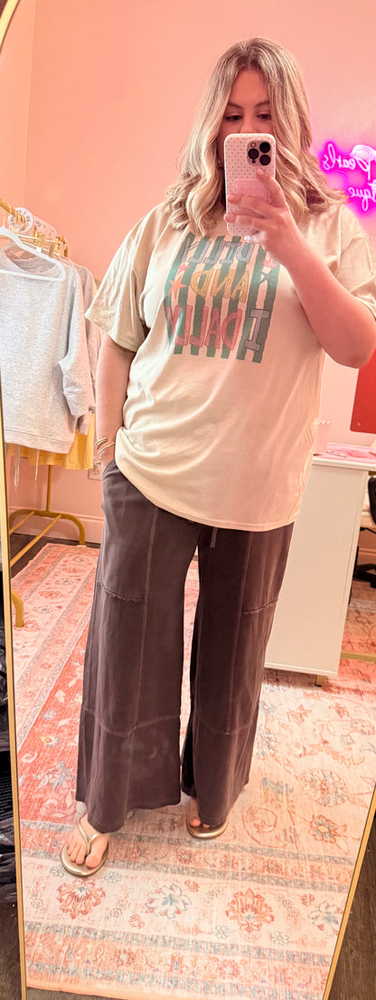 I Dilly and I Dally Graphic Tee